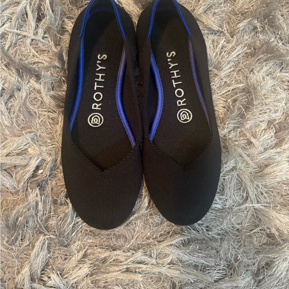 Rothy's Women's Black and Blue Flats